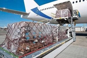 جابجایی کالا با استفاده از حمل و نقل هوایی